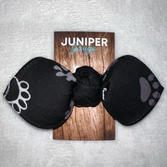 Dog Mom Black and Gray Bandana Knotted Hair Bow - Picture 11 of 11